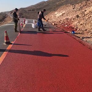 宜宾一是彩钢瓦喷漆翻新，地面喷涂